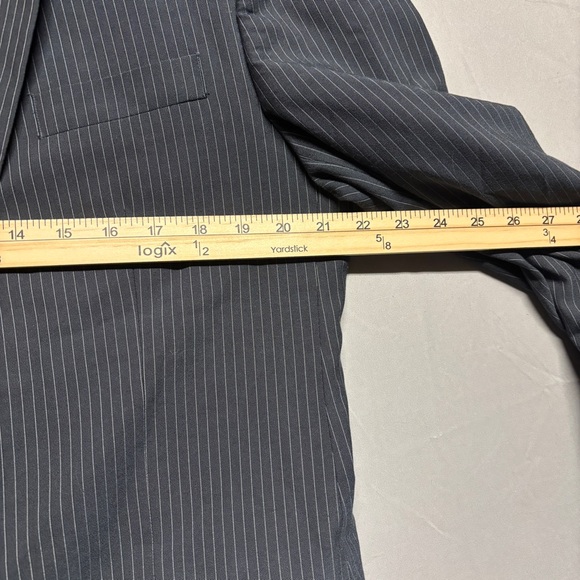 Kenneth Cole Reaction Charcoal Pinstripe Blazer - Picture 6 of 8